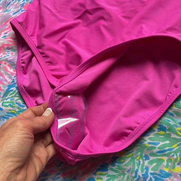 Pink ruffle one piece  open back suit size 6 new with tags bleu rod Beattie - Picture 7 of 10